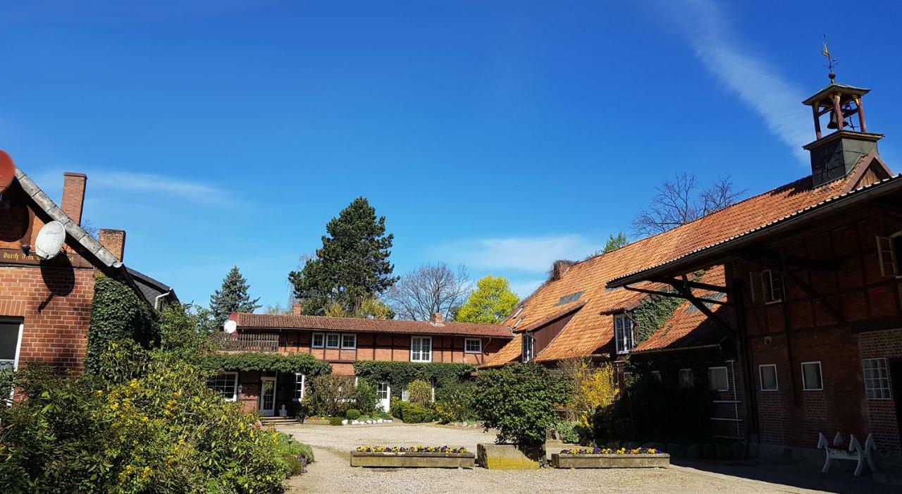 Grosse, Helle Ferienwohnung Mit 2 Balkonen Auf Dem Bauernhof In Der Lueneburger Heide Oetzen Экстерьер фото