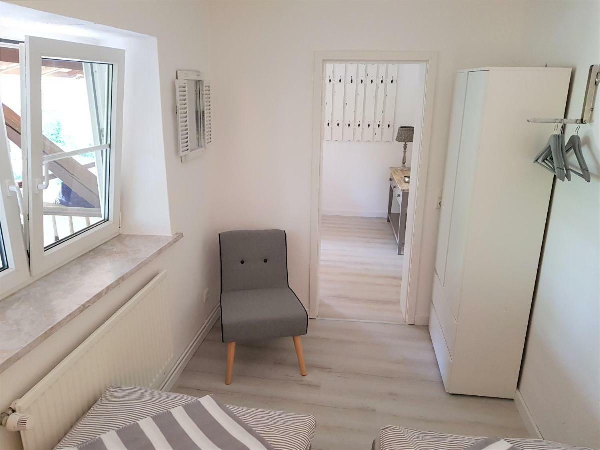 Grosse, Helle Ferienwohnung Mit 2 Balkonen Auf Dem Bauernhof In Der Lueneburger Heide Oetzen Экстерьер фото